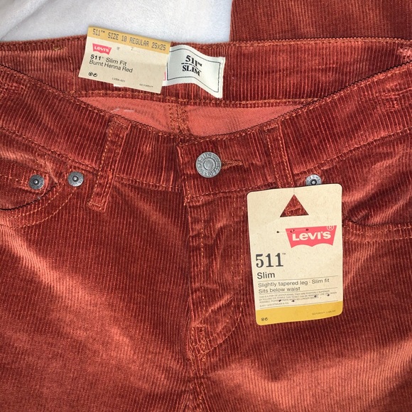Corduroy Levi’s Jeans - Picture 4 of 6